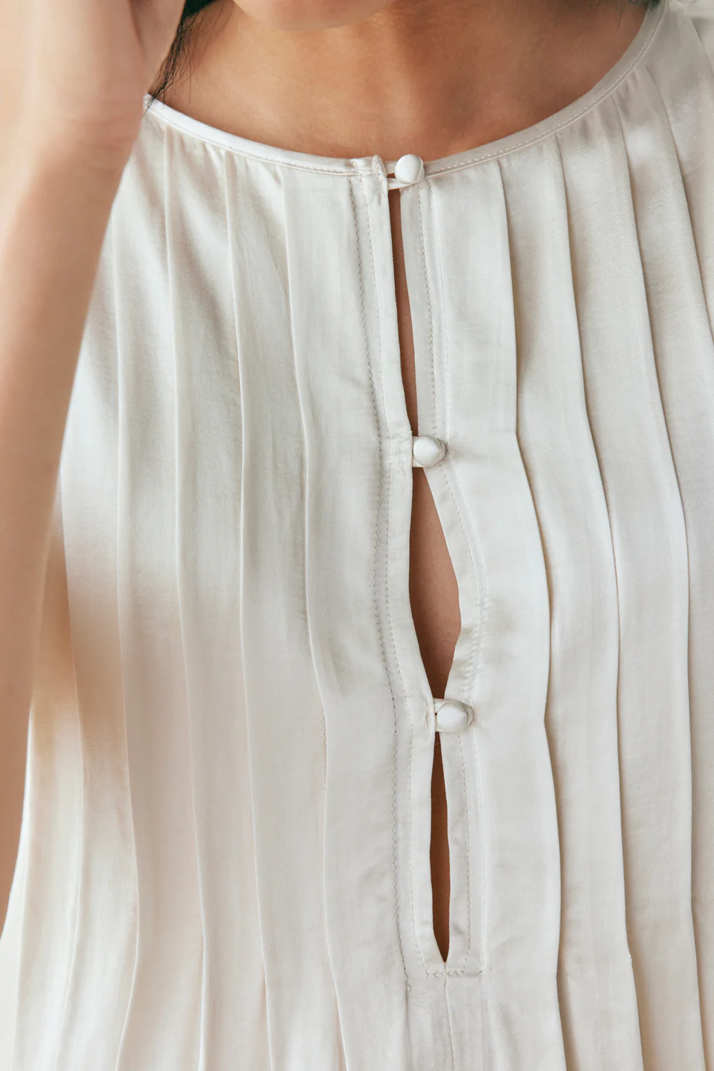 Eva Satin Top Cream - Image 3